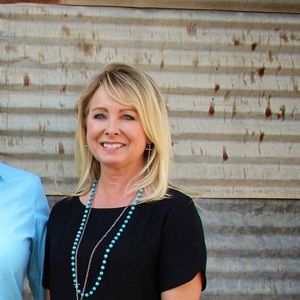 Meet your Posher, Dana